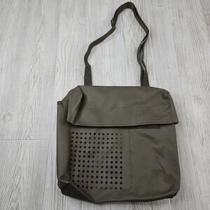 Vintage KM89‎ Military Gas Mask Bag Ventilated Satchel Shoulder Strap EUC